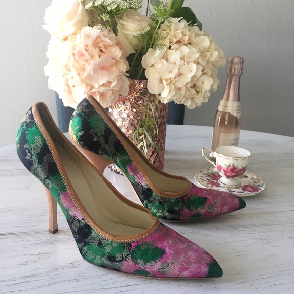 Miu Miu Shoes - Miu Miu Floral Pumps🐰